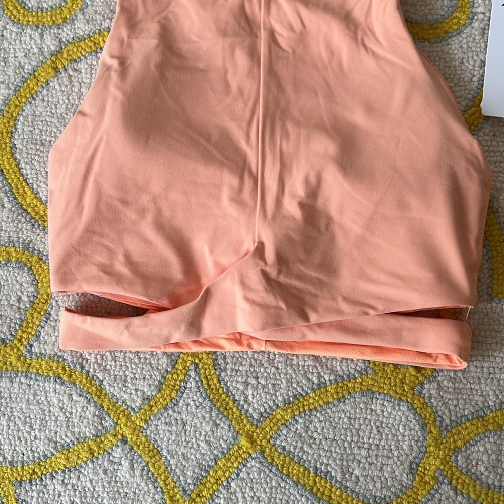NWT ATHLETA Conscious Cut Out Crop D-DD. Sz S - Picture 2 of 13